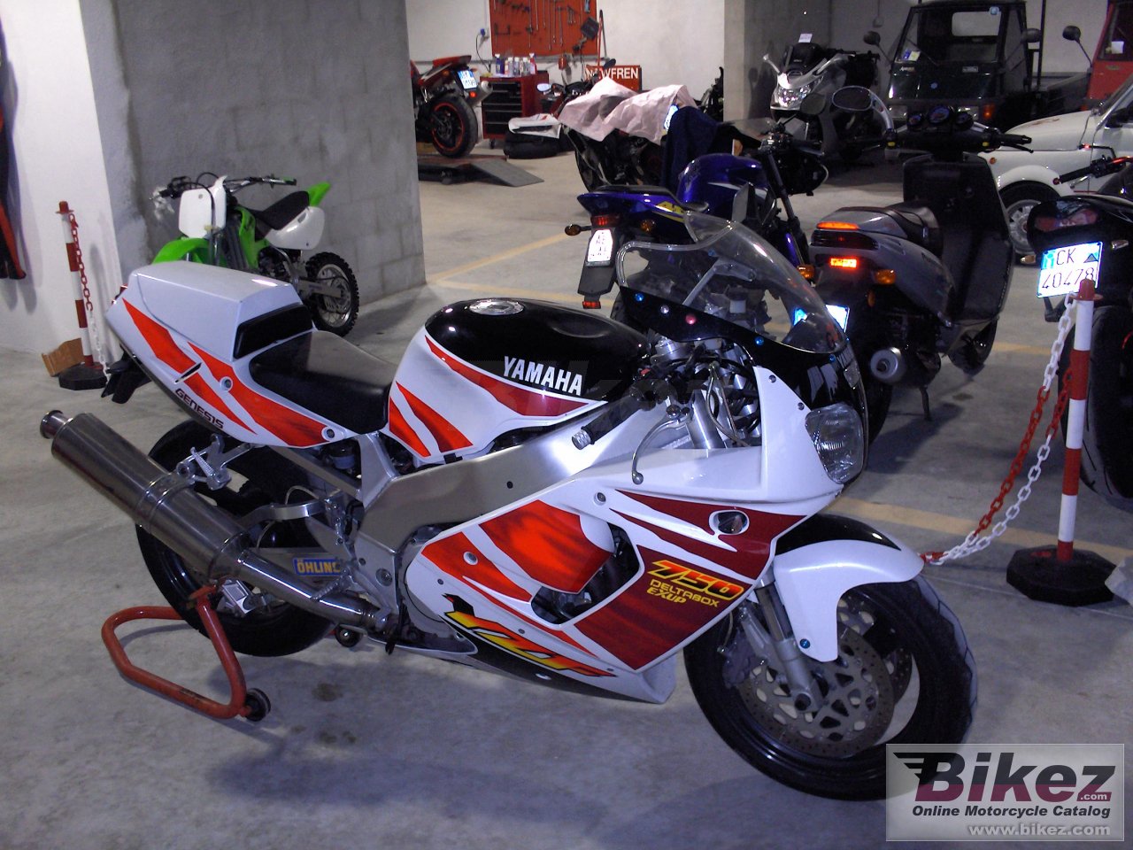 Yamaha YZF 750 R poster